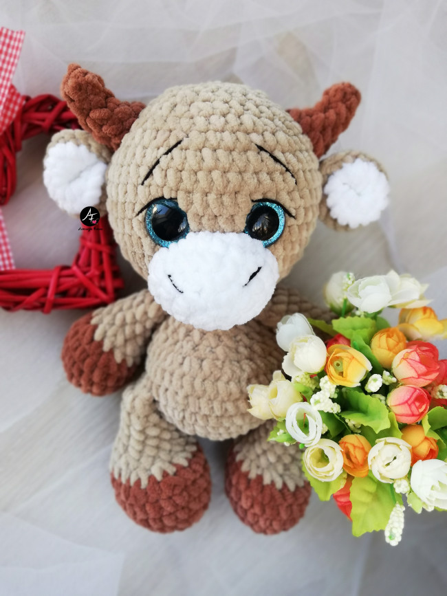 Bull from the series Big-eyed animals (crochet toy)