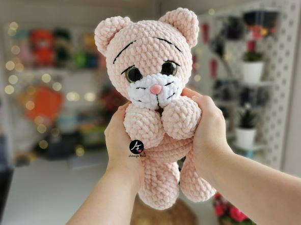 Cat from the series Big-eyed animals (crochet toy)