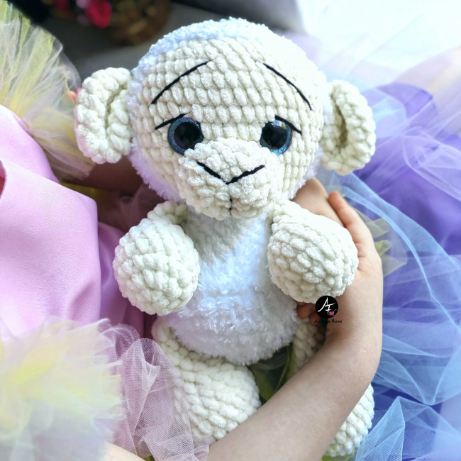Sheep from the series Big-eyed animals (crochet toy)