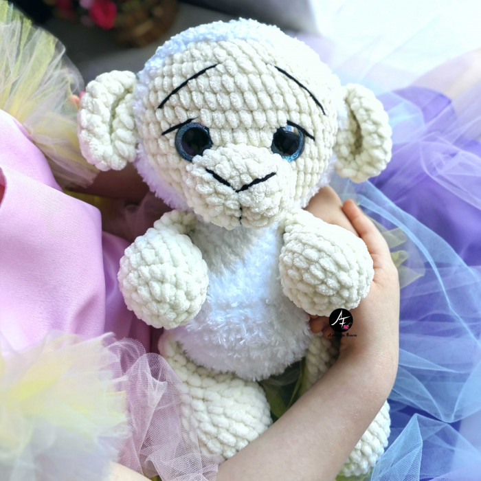 Sheep from the series Big-eyed animals (crochet toy)